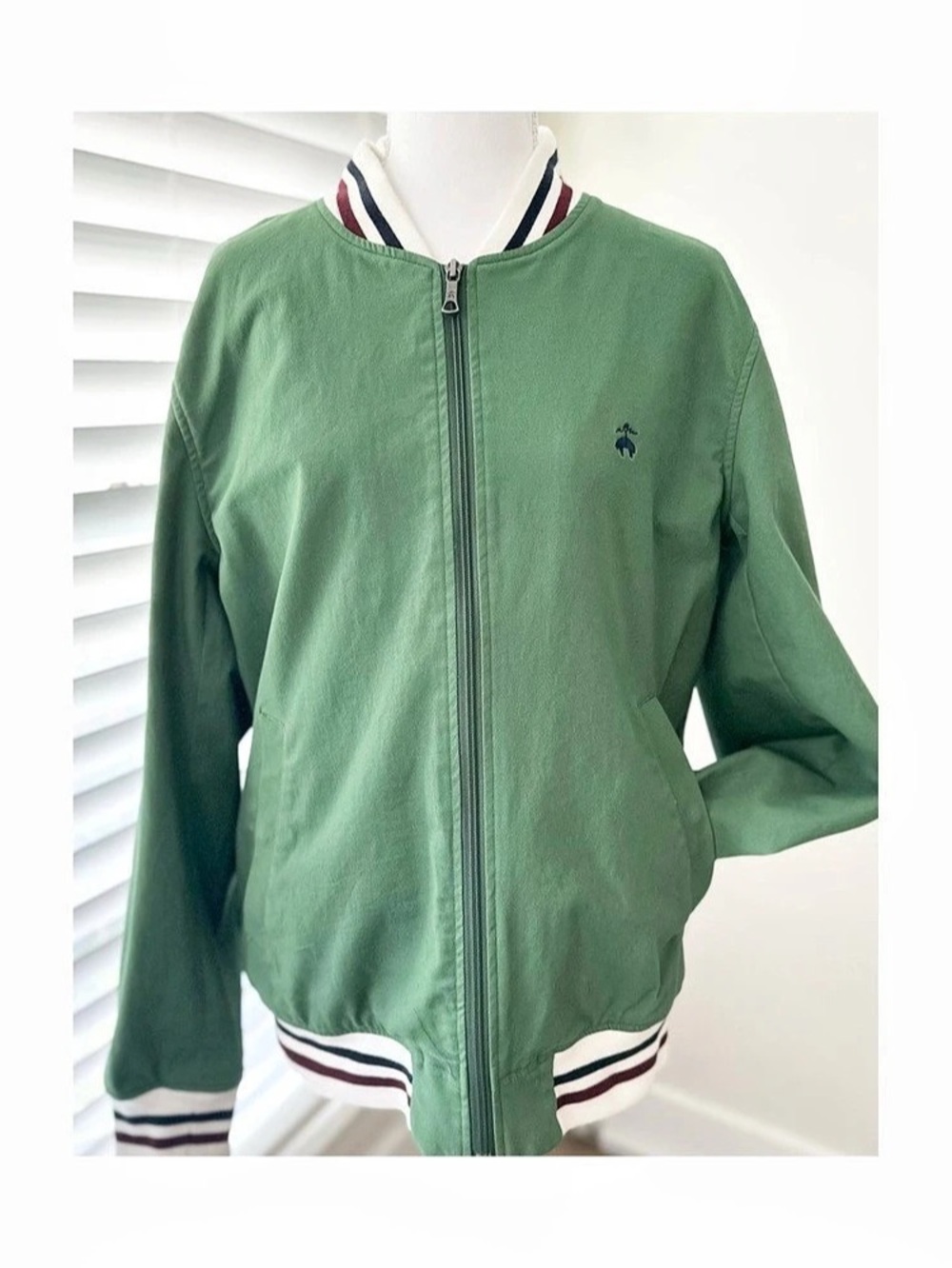 Brooks Brothers Green Striped Trim Lightweight Jacket Size Medium